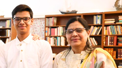 Sarthak sidhant with his mother.jpg