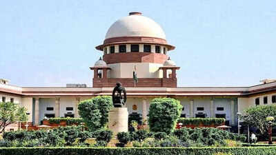 Sc sets aside rs 202 crore cci penalty on amazon over future coupons investment deal.jpg