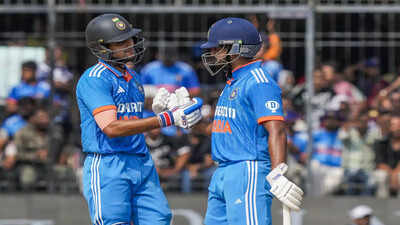 Shubman gill and shreyas iyer.jpg