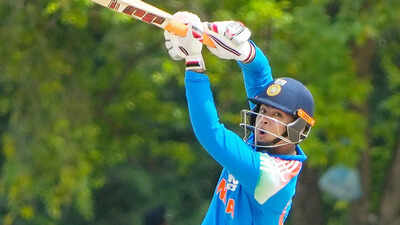 Sooryavanshi 1106 bcci.jpg